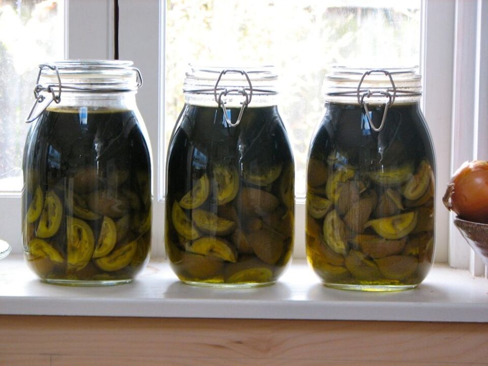 Tincture of nuts and kerosene for the treatment of papillomas